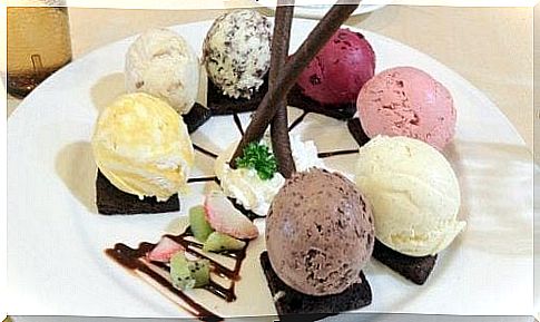 Ice cream recipes allow you to create delicious desserts with great aesthetic appeal.