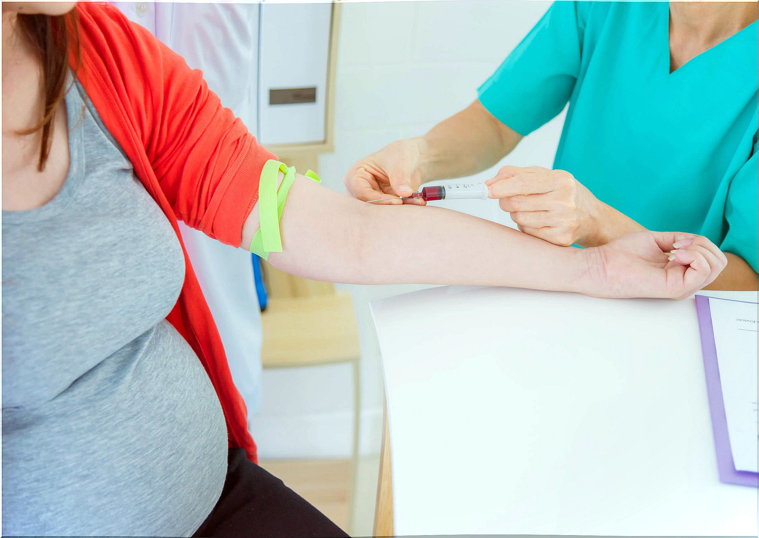 Blood tests in pregnancy: everything you need to know