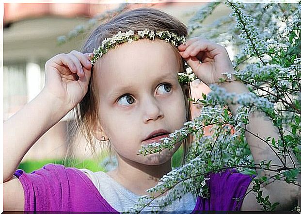 Headbands with flowers for girls.