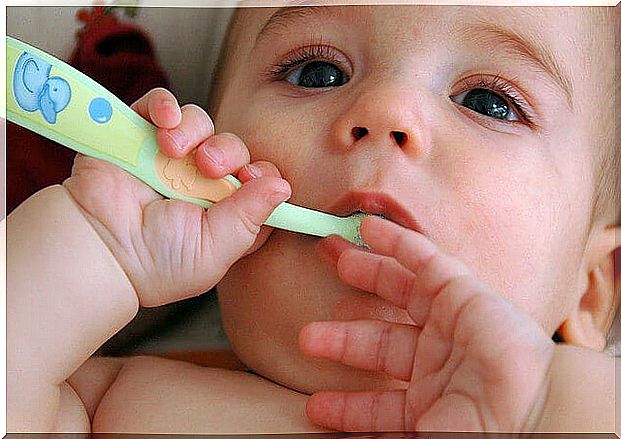 Tips for caring for baby teeth