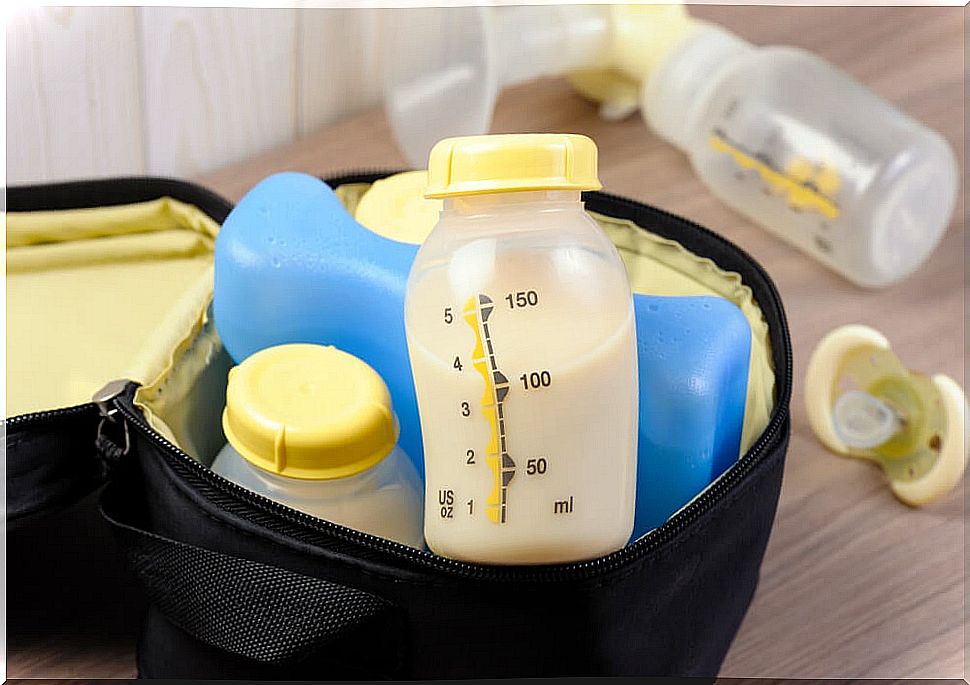 Expressing and storing breast milk